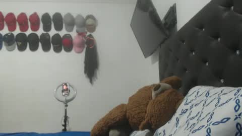 anny online show from February 2025 12:25:02 PM