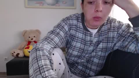 Snapshot of sexsy_bunny chatting on November 2025 08:14:02 AM See you on October going to miss you guys incredibly. Subscribe to my Onlyfans Channel to follow the news online show from November 2025 08:14:02 AM