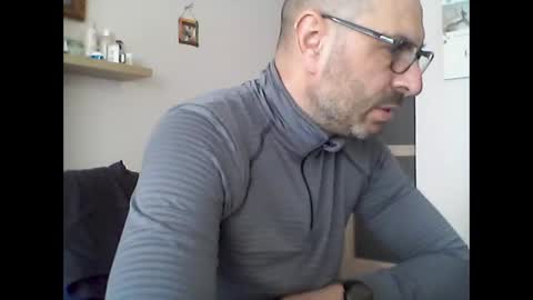 Snapshot of sexualman1900 chatting on February 2025 09:39:02 AM sexualman1900 online show from February 2025 09:39:02 AM