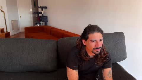 Andrea online show from November 2025 01:20:01 PM