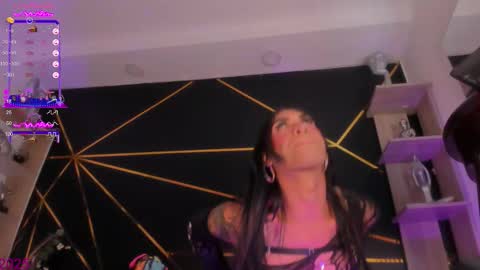 Tifanny Benitez  online show from October 2025 08:51:01 PM