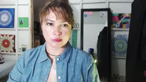 Snapshot of sexwwoman chatting on October 2025 07:36:02 PM CHIARA online show from October 2025 07:36:02 PM