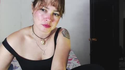 Snapshot of sexwwoman chatting on November 2025 09:13:01 PM CHIARA online show from November 2025 09:13:01 PM