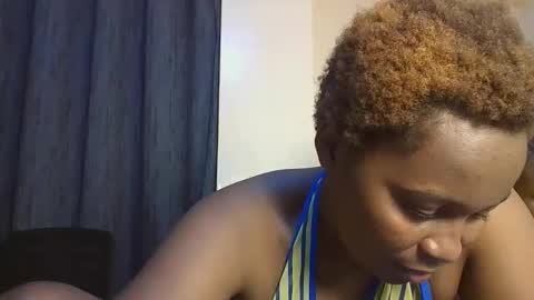 Snapshot of sexxy_amira chatting on November 2025 03:44:01 PM sexxy_amira online show from November 2025 03:44:01 PM