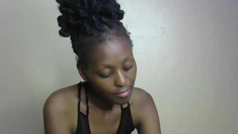 sexxy bum online show from February 2025 01:05:02 AM