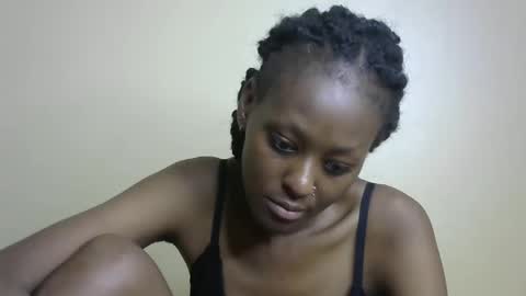 sexxy bum online show from February 2025 01:19:02 AM