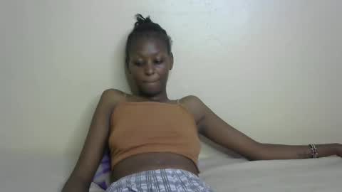 sexxy bum online show from February 2025 05:21:01 PM
