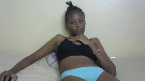 sexxy bum online show from February 2025 03:45:02 AM