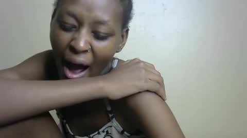 sexxy bum online show from February 2025 03:20:01 AM