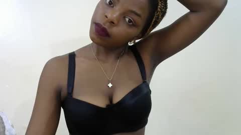 Snapshot of sexxy_montana chatting on October 2025 04:25:02 PM sexxy_montana online show from October 2025 04:25:02 PM