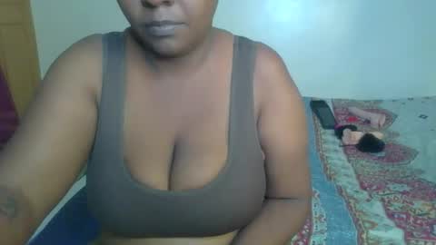 Snapshot of sexxy_surphire chatting on September 2025 05:57:01 PM Sexxy surphire online show from September 2025 05:57:01 PM