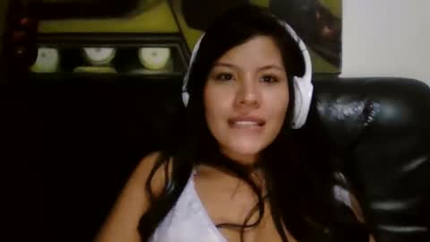 dannita online show from September 2025 04:01:02 AM