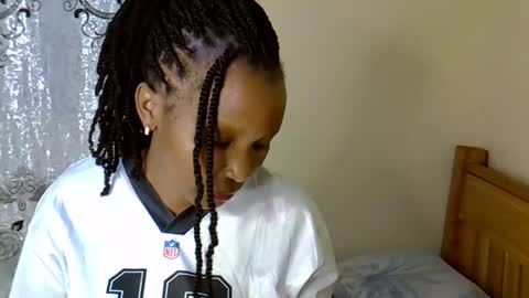 Sexxyqueens online show from October 2025 07:00:01 PM