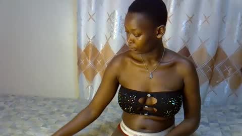 Snapshot of sexxyvee224 chatting on November 2025 10:25:02 AM sexxyvee224 online show from November 2025 10:25:02 AM