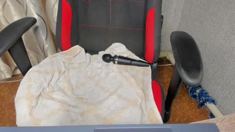 Snapshot of sexy_as_fuck_ chatting on January 2025 02:30:01 PM Jessica Face only in pvt or in snapchat Dont ask more.... online show from January 2025 02:30:01 PM