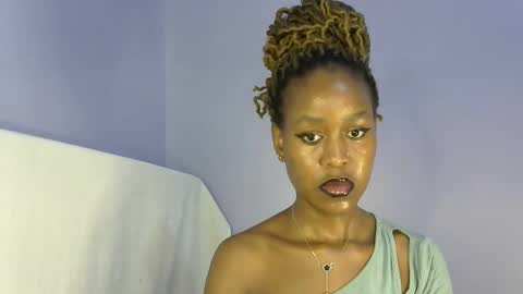 Snapshot of sexy_b7 chatting on September 2025 08:58:01 PM kiki online show from September 2025 08:58:01 PM