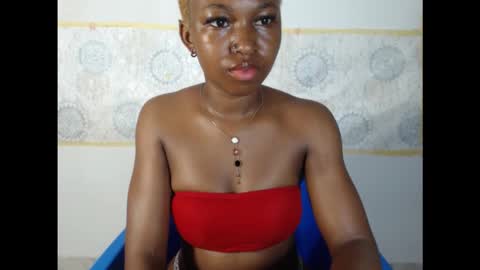 sexy_bluey247 online show from October 2025 04:35:01 AM