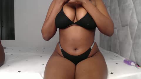 Snapshot of sexy_chocolata chatting on February 2025 01:22:01 AM chocolata online show from February 2025 01:22:01 AM