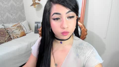  C R I S T A L  online show from January 2025 07:17:01 AM