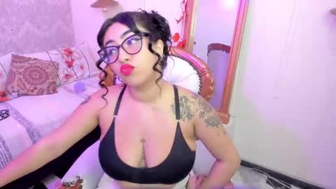  C R I S T A L  online show from February 2025 08:31:02 PM