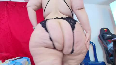 Snapshot of sexy_curvi chatting on September 2025 02:55:02 PM karla instagram online show from September 2025 02:55:02 PM