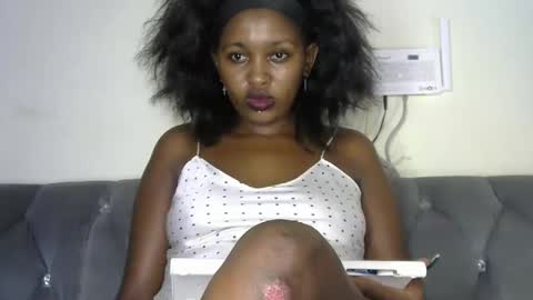 Snapshot of sexy_ebony_bliss chatting on December 2024 11:40:01 PM adasa online show from December 2024 11:40:01 PM