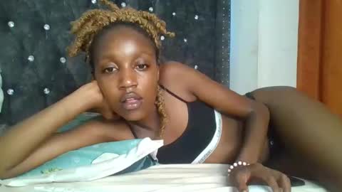 Snapshot of sexy_ebony_nica chatting on February 2025 02:26:01 PM sexy_ebony_nica online show from February 2025 02:26:01 PM