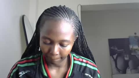 Snapshot of sexy_flavia8 chatting on November 2025 12:32:02 AM sexy_flavia8 online show from November 2025 12:32:02 AM