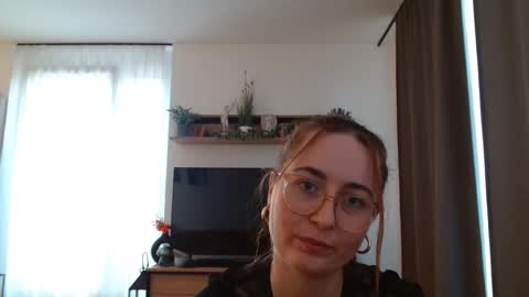 Snapshot of sexy_hexy69 chatting on November 2025 02:06:01 PM sexy_hexy69 online show from November 2025 02:06:01 PM