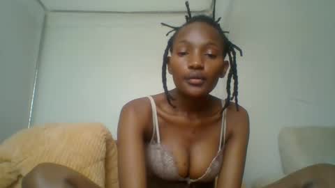 sexy_lucy012 online show from February 2025 10:05:01 AM