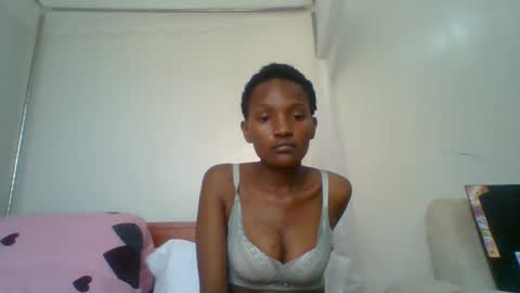 sexy_lucy012 online show from February 2025 02:02:02 PM