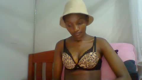 sexy_lucy012 online show from February 2025 09:56:01 PM