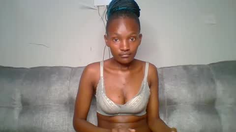 sexy_lucy012 online show from February 2025 09:31:02 PM