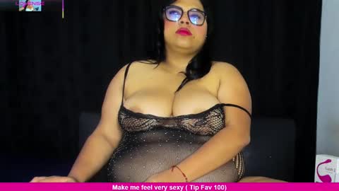 Jenny I am a freelance model online show from February 2025 03:52:02 AM