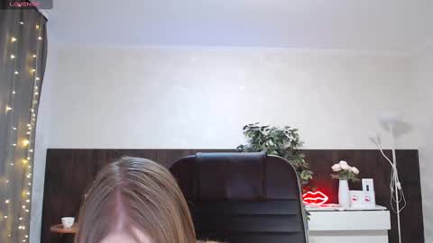 Annie - Your Dream Girl online show from March 2025 01:20:02 AM
