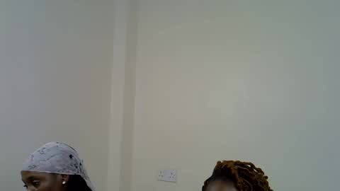 sexy_sasy online show from November 2025 04:18:02 PM