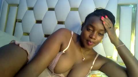 laura online show from February 2025 06:38:02 AM