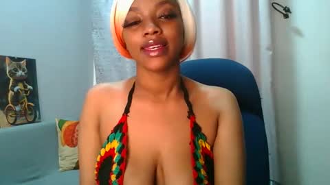 Snapshot of sexy_sweetcandy chatting on September 2025 07:14:02 AM sexy sweetcandy online show from September 2025 07:14:02 AM