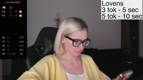 Sexy-Sweets online show from November 2025 04:28:02 PM