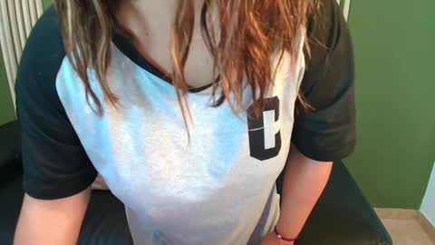 Snapshot of sexy_valeshca chatting on October 2025 12:27:01 PM sexy_valeshca online show from October 2025 12:27:01 PM