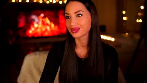 Snapshot of sexyassistant_ chatting on December 2024 07:12:01 PM Sandra online show from December 2024 07:12:01 PM