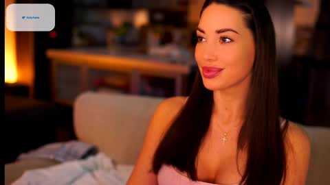 Snapshot of sexyassistant_ chatting on February 2025 07:25:02 PM Sandra online show from February 2025 07:25:02 PM