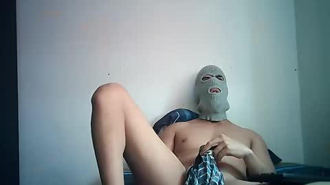 Snapshot of sexyatrevidoo chatting on February 2025 12:25:02 PM SesyMen online show from February 2025 12:25:02 PM