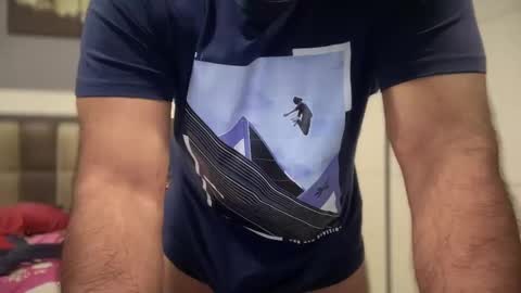 sexyboy37040799 online show from March 2025 03:16:02 PM