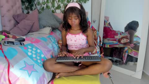 sofia online show from December 2024 11:10:01 PM