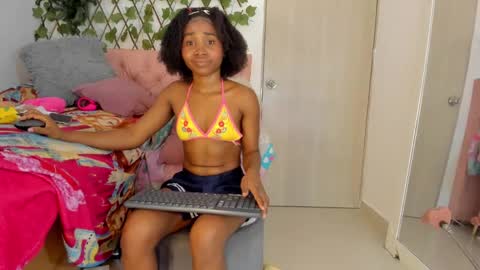 sofia online show from March 2025 12:20:01 PM