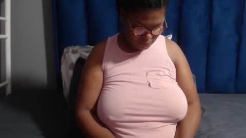 Snapshot of sexybustyxx chatting on November 2025 01:38:01 AM sexybustyxx online show from November 2025 01:38:01 AM