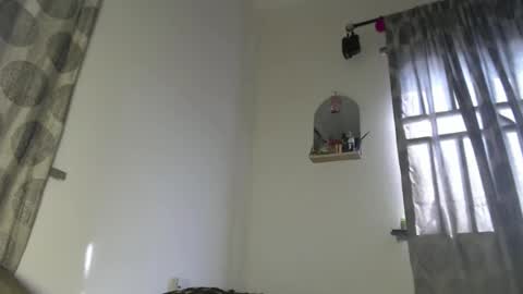 Snapshot of sexycamilla01 chatting on December 2025 08:23:01 AM sexycamilla01 online show from December 2025 08:23:01 AM