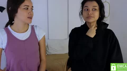 chanell and yina online show from September 2025 01:05:02 PM