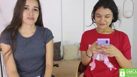 chanell and yina online show from October 2025 01:21:01 PM